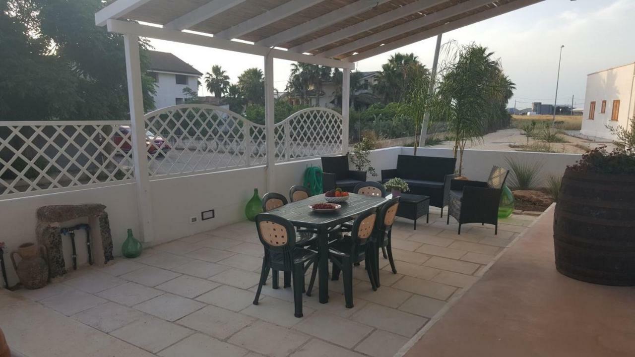 Linda Casa Vacanze Felline Exterior foto