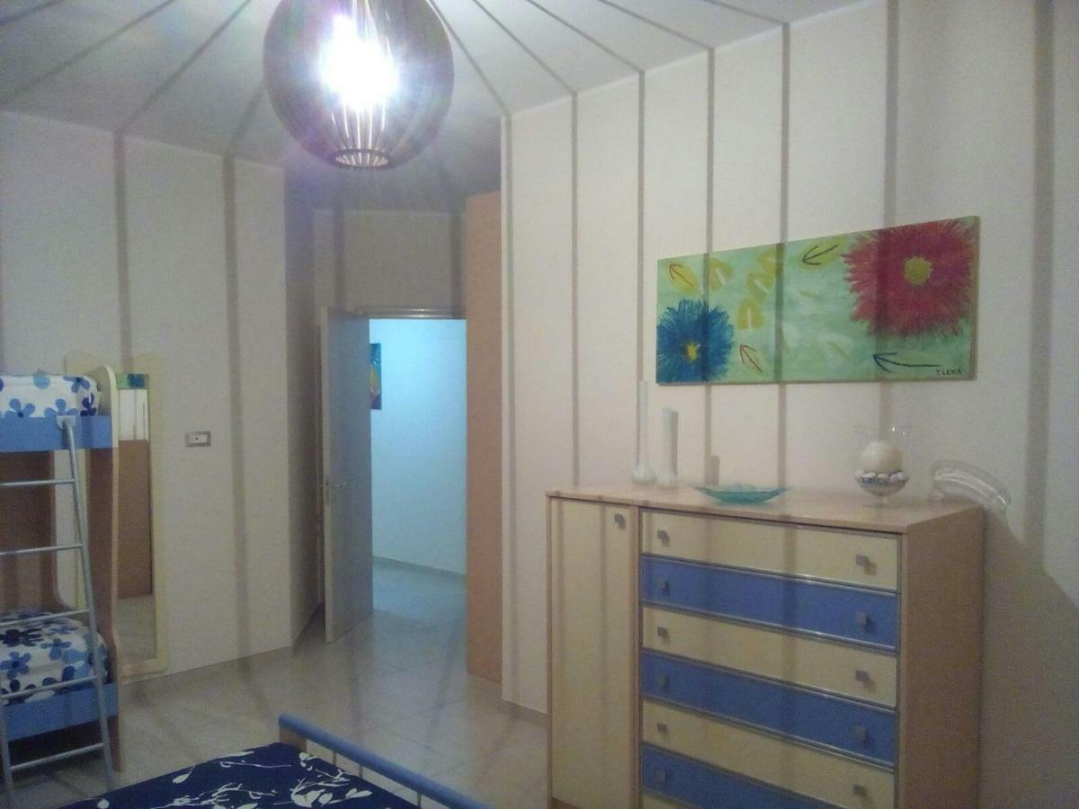 Linda Casa Vacanze Felline Exterior foto